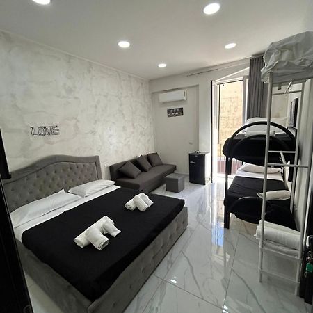 Terrazza Luxury Valentino Daire Napoli Dış mekan fotoğraf
